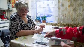 Почему пенсия приходит на день раньше в Аптека от склада